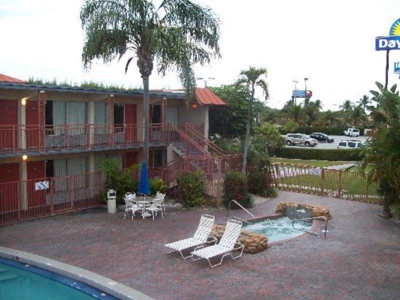 Days Inn By Wyndham West Palm Beach Luaran gambar