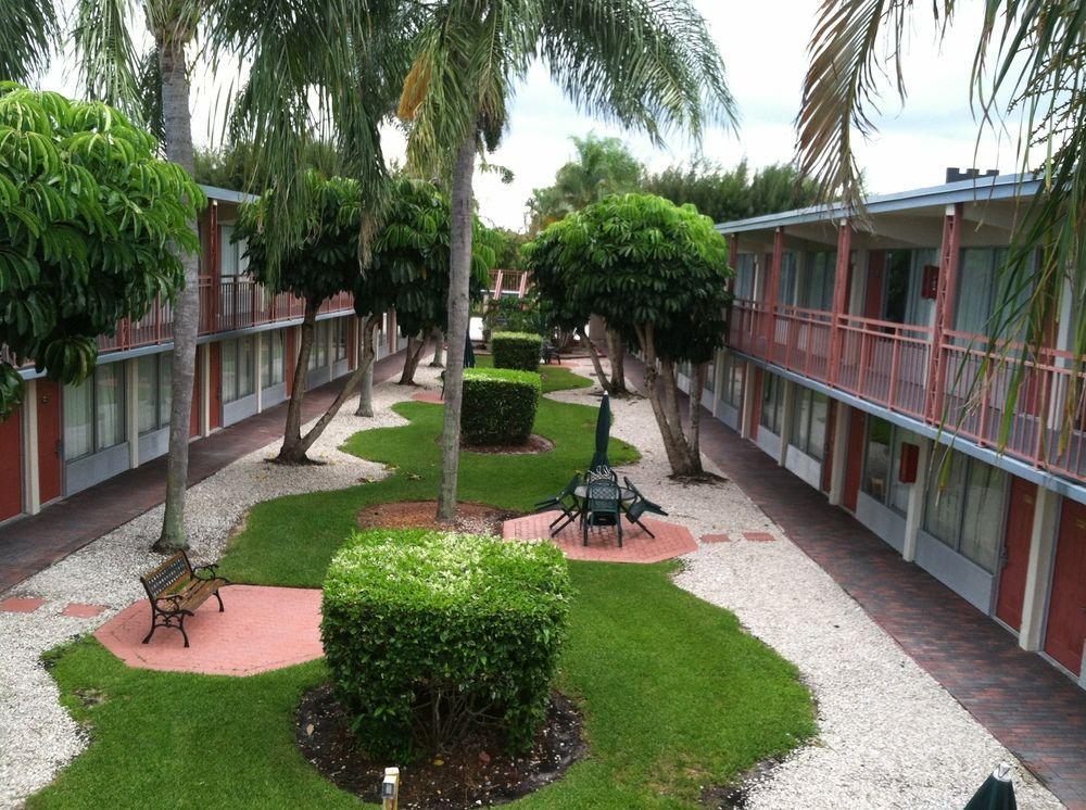 Days Inn By Wyndham West Palm Beach Luaran gambar