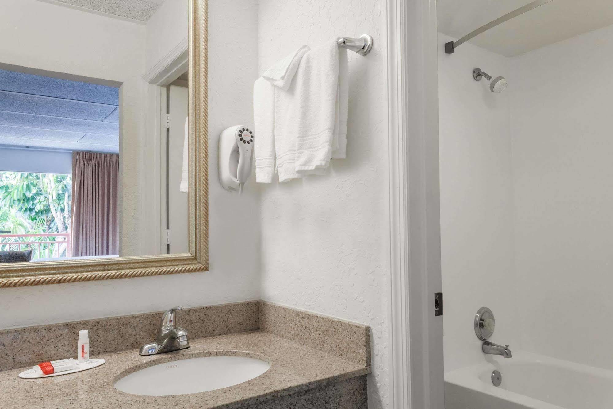 Days Inn By Wyndham West Palm Beach Luaran gambar