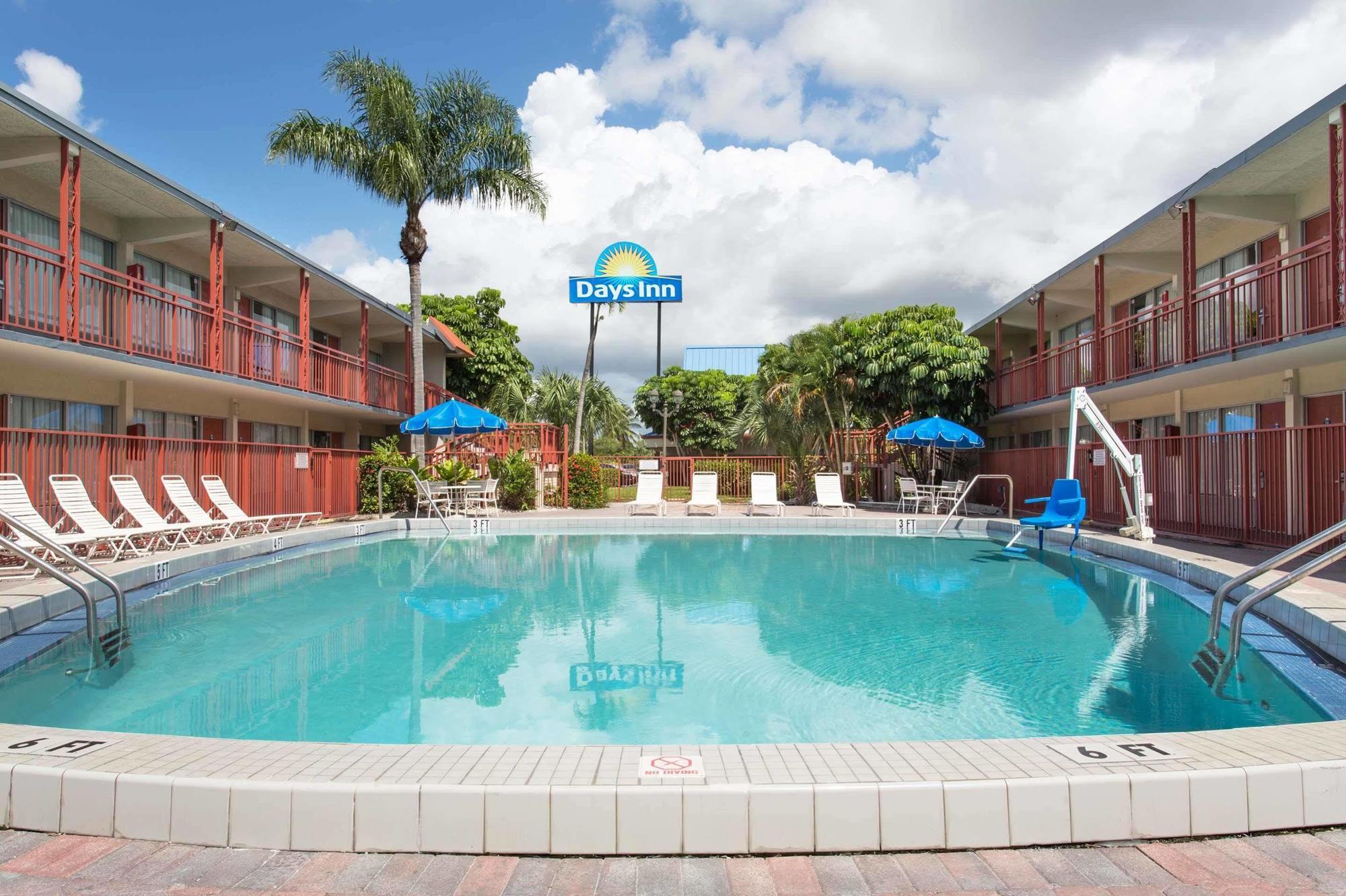 Days Inn By Wyndham West Palm Beach Luaran gambar